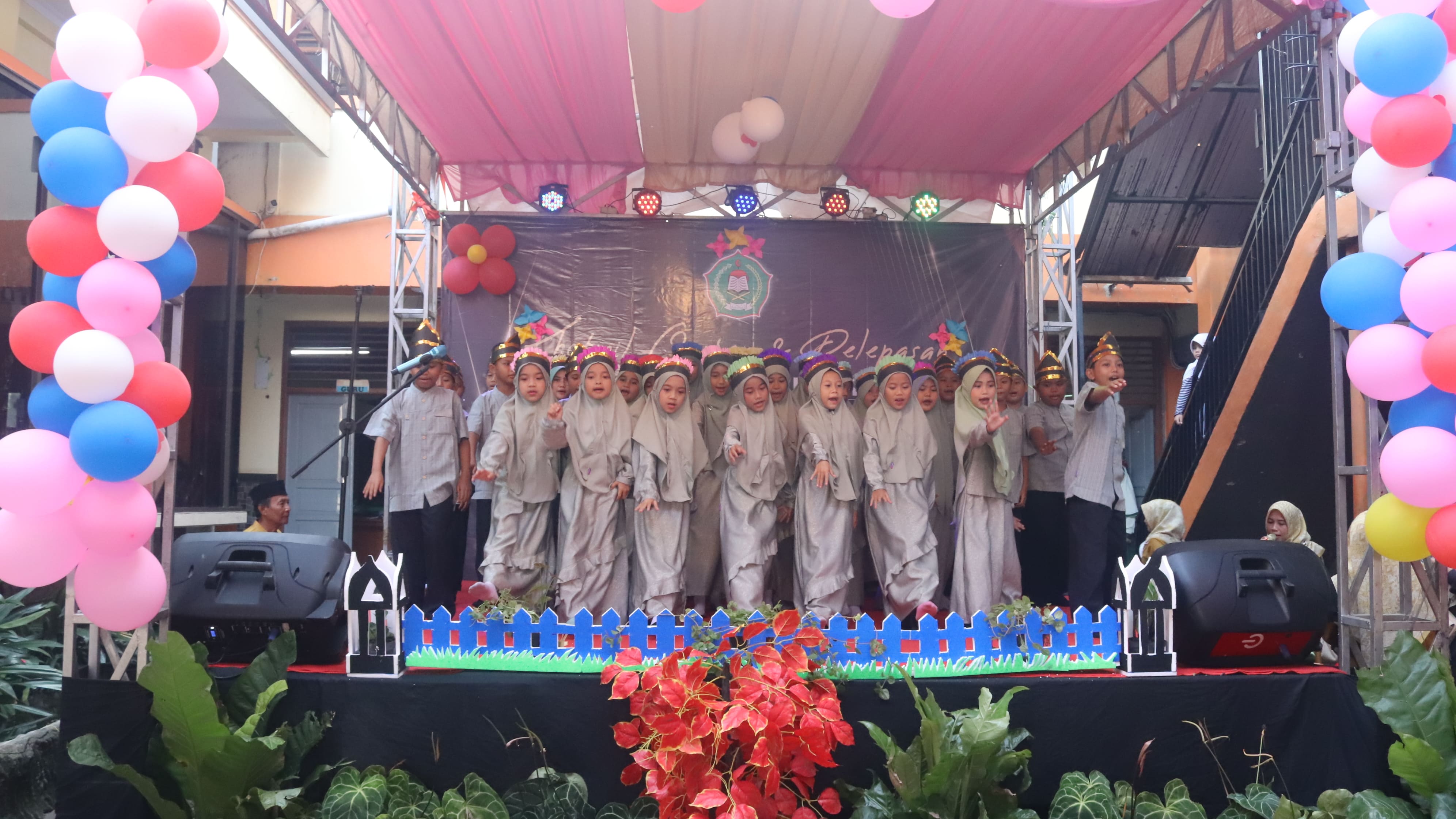 Pentas Seni di SDIT Assalamah Depok